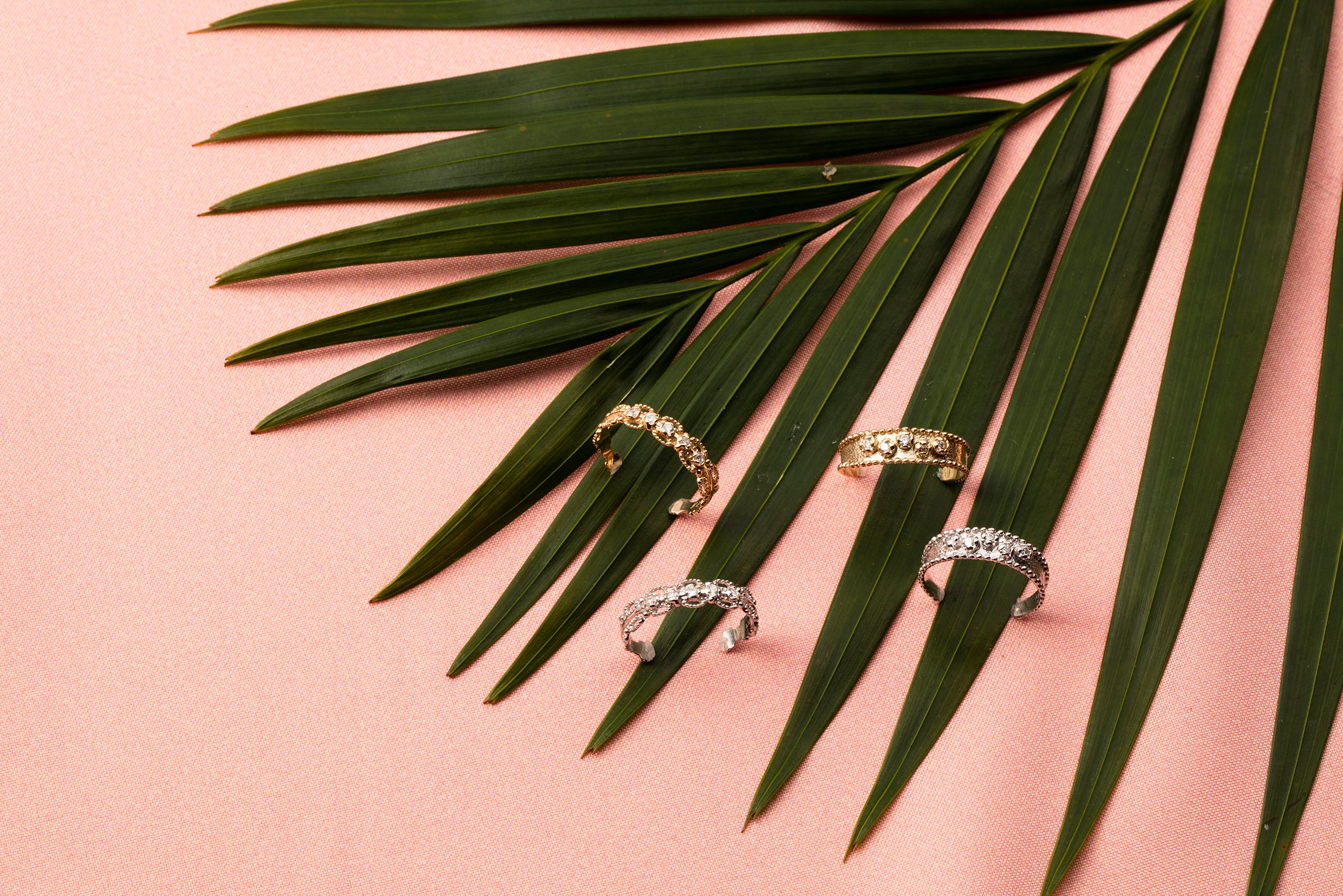 10K Gold Toe Rings