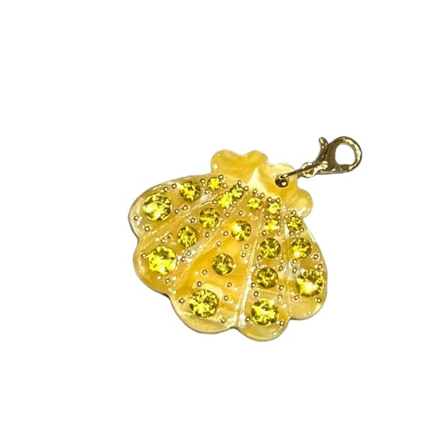 Crab shell charm L la mer yellow