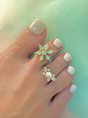 Wings YG CZ Toe Ring 
