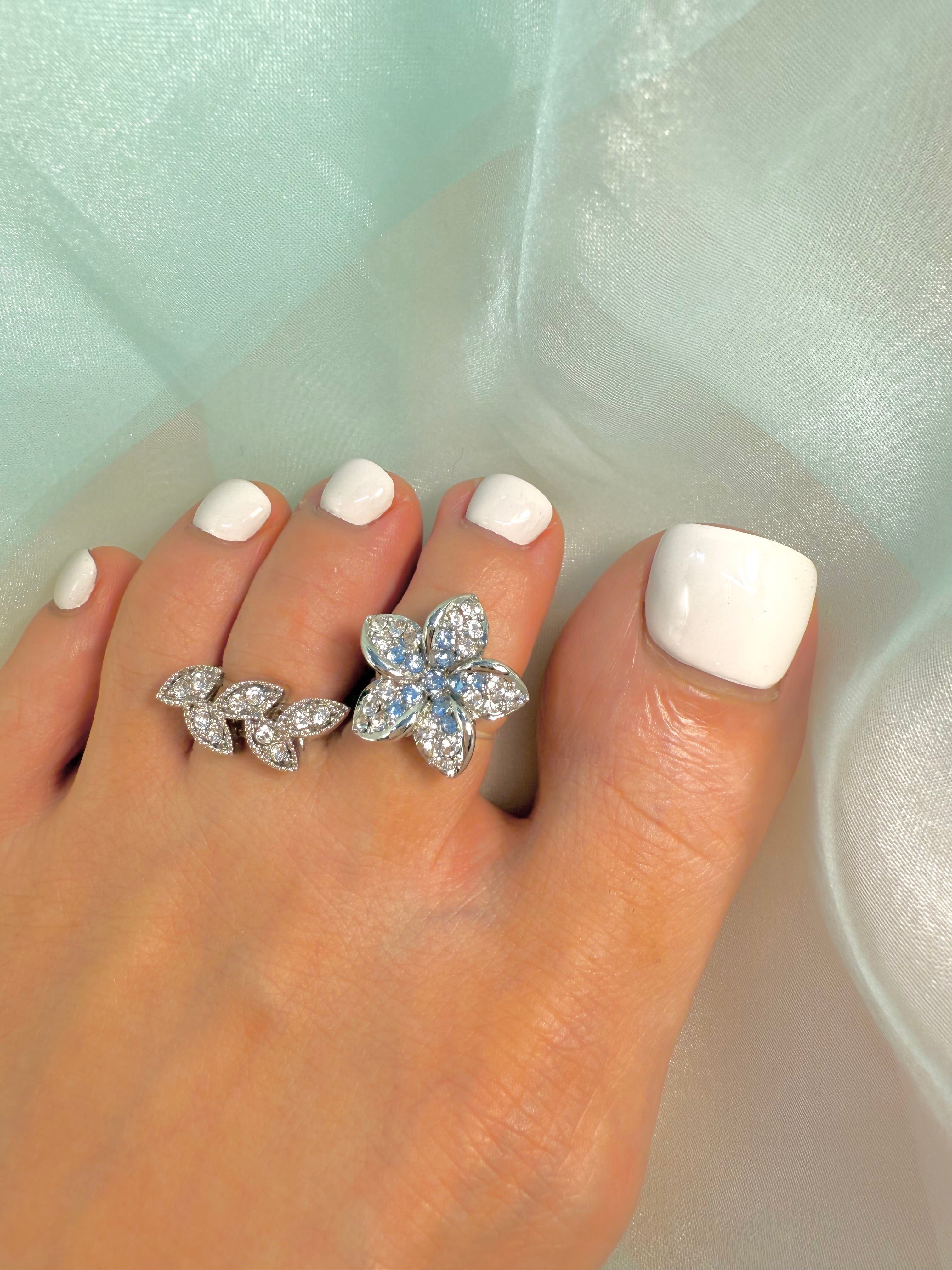 Laurel RH Crystal Toe Ring 