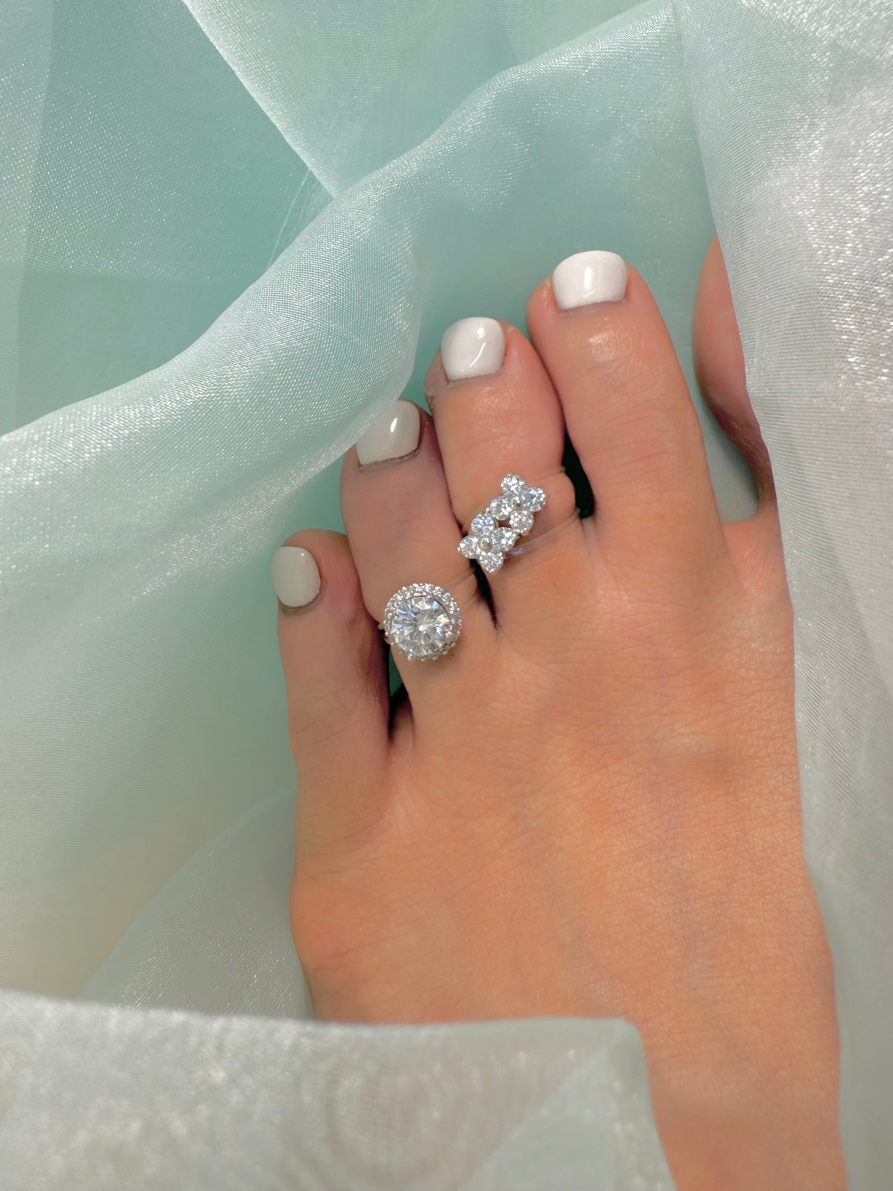 Round RHCZ Toe Ring 