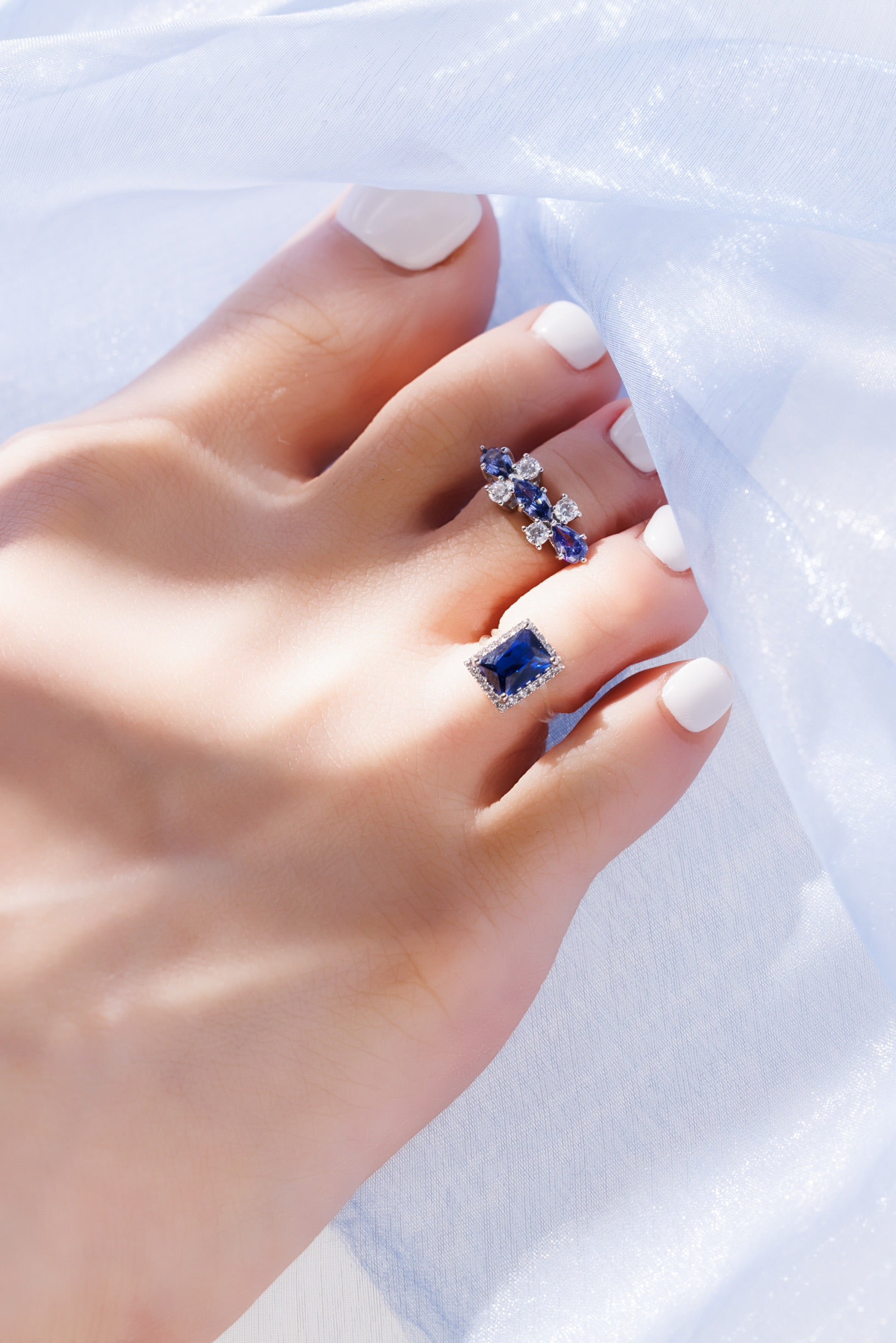  Toe Ring  Oval S rhodium blue