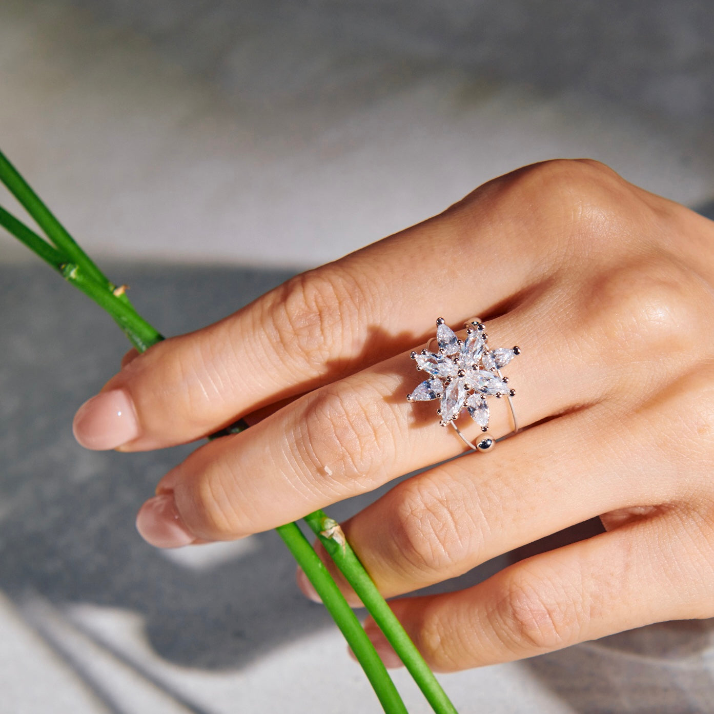 Neiju RH CZ Ring