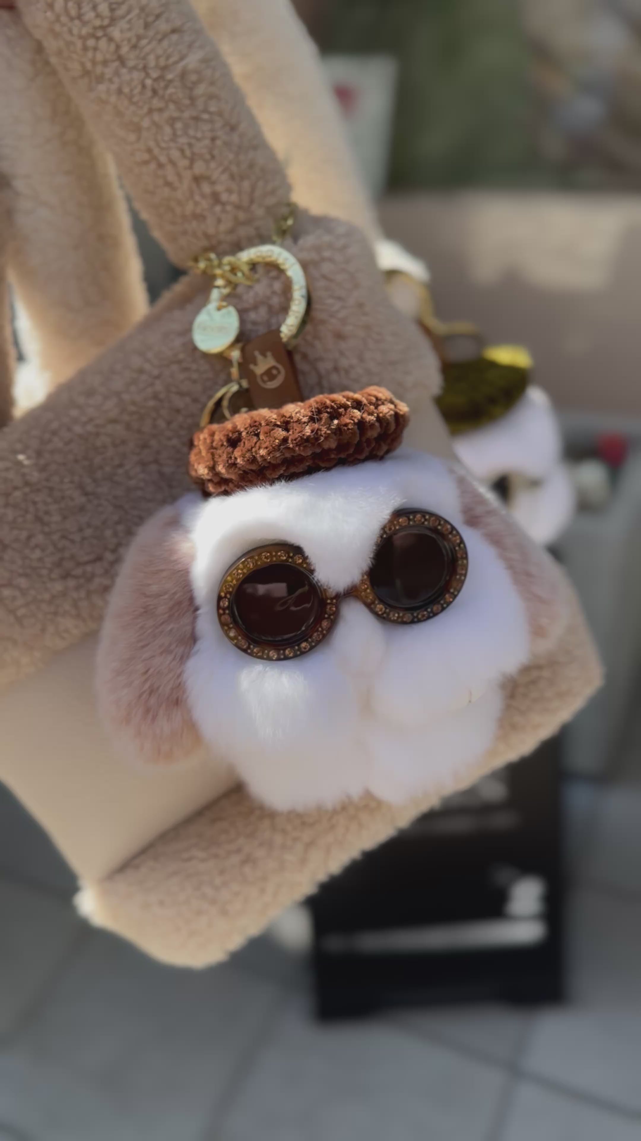 moff moff Bag Charm S Azuki Milk Face