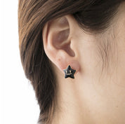 A PIERCED EARRINGEtoile Black