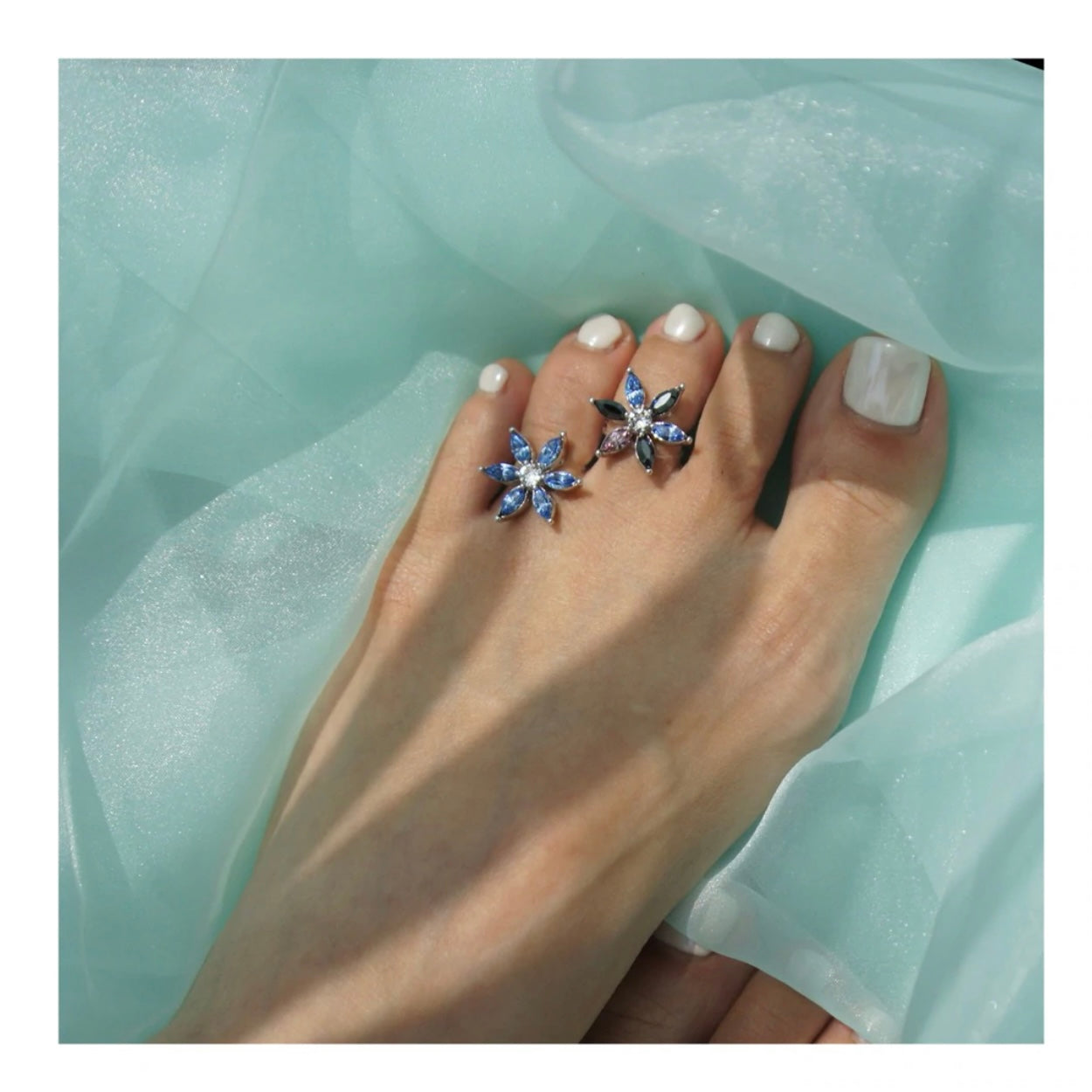 Marionette RH Blue Mix Toe Ring 